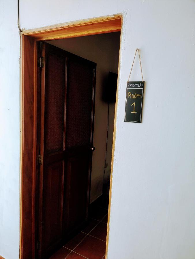 Francisco'S Rest House Hotel Antigua Eksteriør bilde