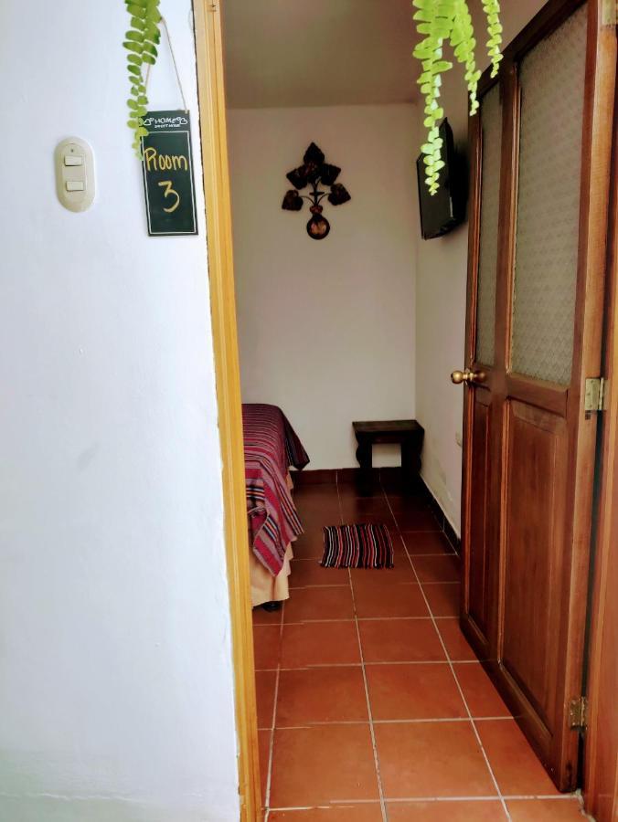 Francisco'S Rest House Hotel Antigua Eksteriør bilde